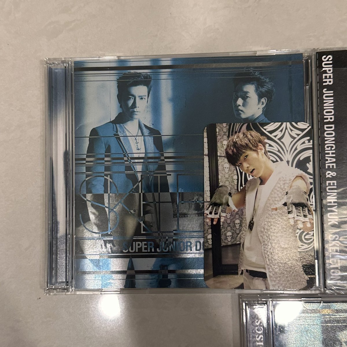 Issellingacc's tweet photo. 🇲🇾 WTS dne jpn album skeleton
First row cd ver rm125，
second row cd+dvd rm180.
unsealed once only, with pc. 
View on carousell: https://t.co/EBbA8bT7gh Or just dm for inquiry. 
#superjunior 
#pasarsuju #pasarSUJUMY #SUJUMarketMY
@myelf_selltrade https://t.co/tTUrKB8Kk3