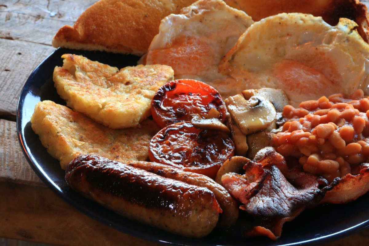 Introducing our new Big Top all day English breakfast.
Yes the Tipi menu now offers all day breakfasts, from the full on Big Top, the little Hat &amp; breakfast bagels. 

#AllDayBreakfast
#breakfastmenu #breakfast #breakfasttime #breakfastideas #breakfastlover