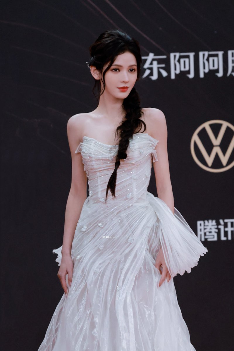floral_beauties's tweet photo. Trending Angel #ZhangYuxi 😘

#TheTopSpeed #FloralBeauties https://t.co/YltAb3N2sz