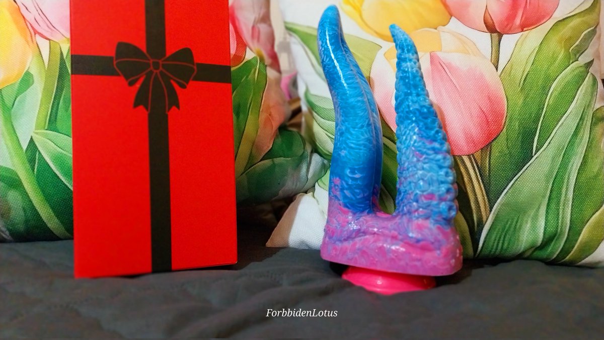 ForbbidenLotus's tweet photo. #dildo

Dies war mein Weihnachtsgeschenk von Sergiou ich danke dir nochmal 1000x. Entschuldigung das es bis jetzt mit dem Video nicht geklappt hat aber wirst du noch bekommen.
Aber weißt ja was los war.
🙈🙈🙈😉😉😉 https://t.co/iAH3IsMzRm