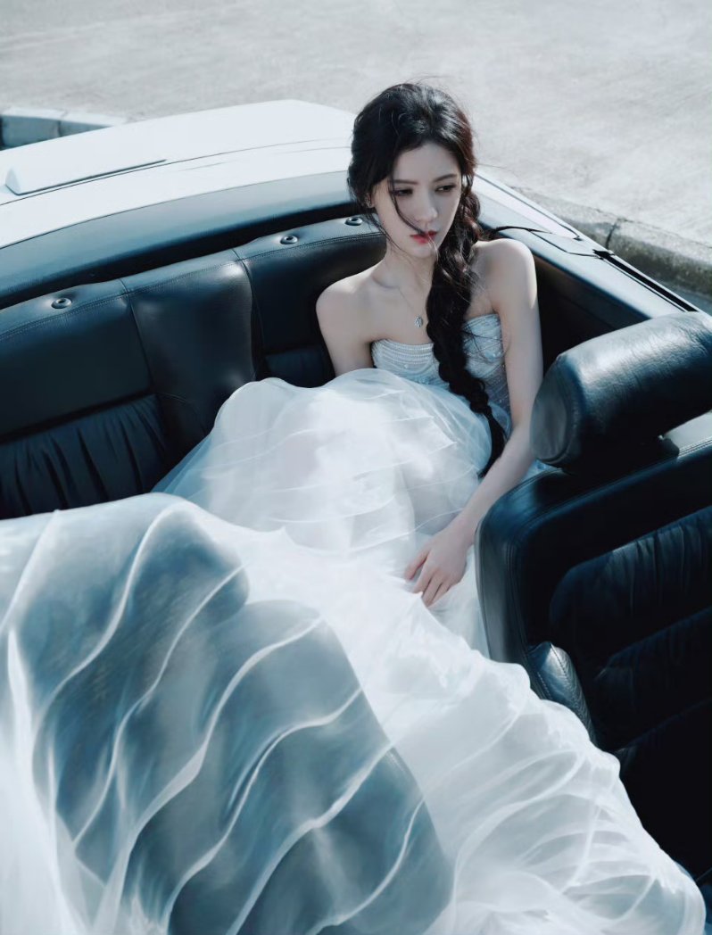 floral_beauties's tweet photo. Blazing Angel #ZhangYuxi 😘

#TheTopSpeed #FloralBeauties https://t.co/B1IgCjK030