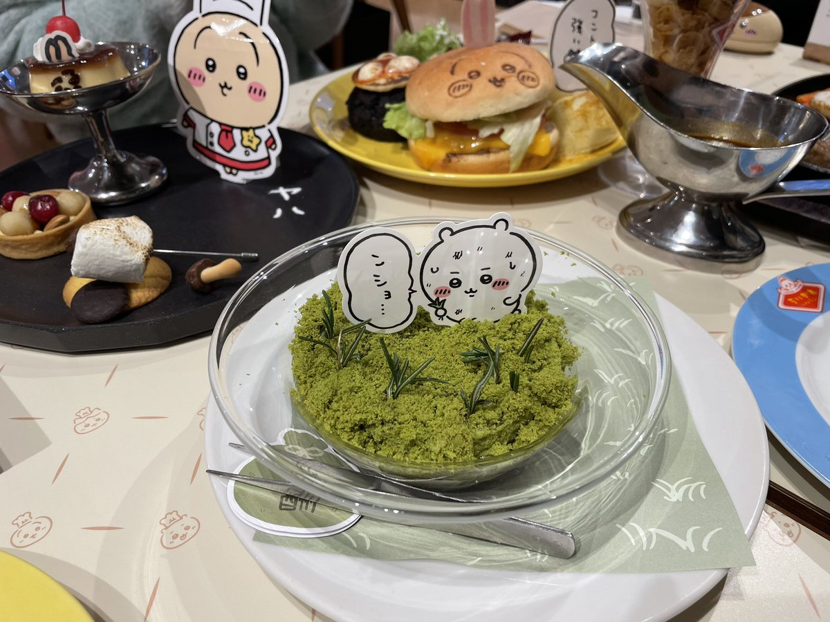 gussan1214's tweet photo. こんばんは🌛
お休みに、ちいかわカフェに行ってきましたッ🚗³₃

かわいいに癒されてお腹もいっぱい🤤
さらにラーメンも頂きました🐷

今日も頑張りますッ✨️

 #つぶやキコーナ
 #ちいかわカフェ https://t.co/BkiBgr67kp