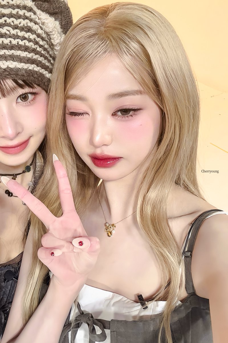 Cherryoung_wy's tweet photo. 💛 #장원영 https://t.co/Vbp7WRFTNG