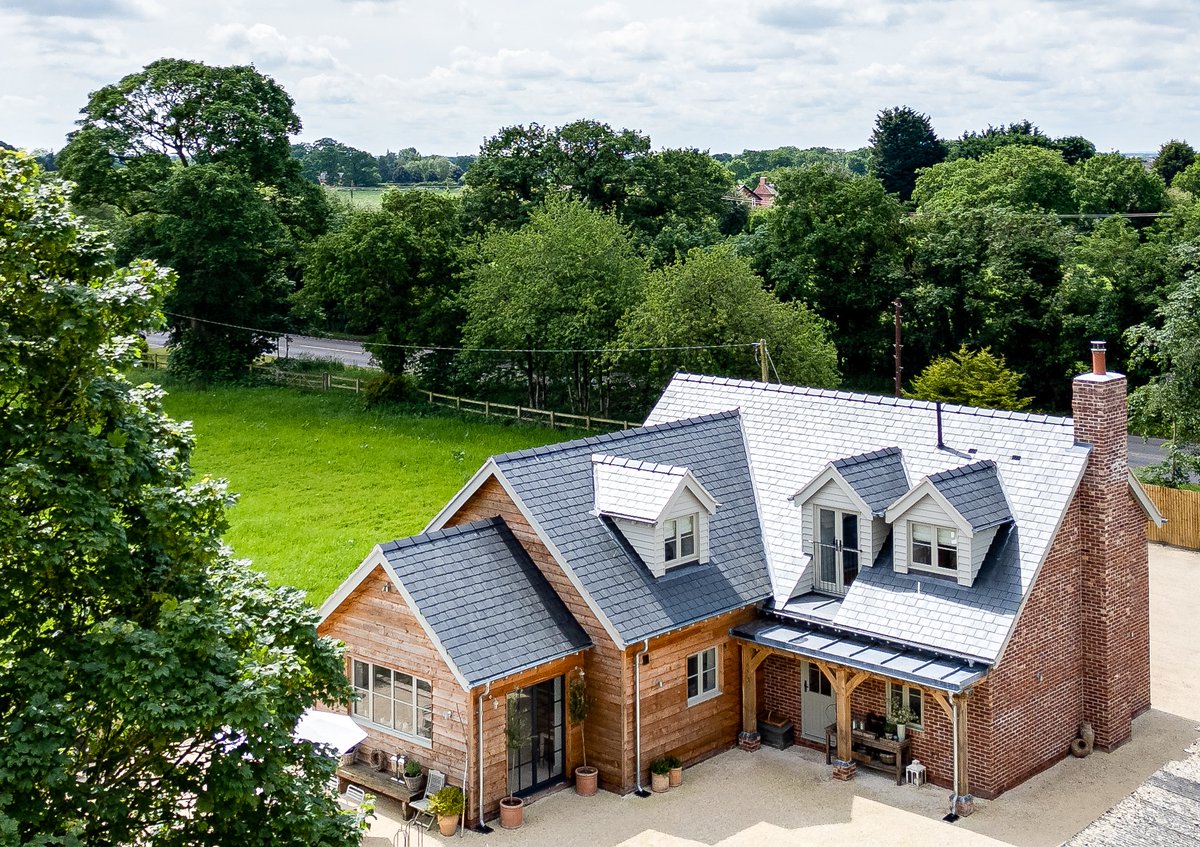 CBHomesUK's tweet photo. If you dream of building your own home, let us help you turn your dreams into reality. What sort of design would you like? Check out some of our past projects for inspiration
https://t.co/8NDmMEIuS0
#cbhomes #selfbuilding #designinghouses #bespokehomes #sustainablehomes https://t.co/mmgTvzTD8M