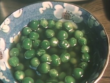 testimonec's tweet photo. katatsumori かたつもり (1994) dir. Naomi Kawase https://t.co/TTnByZro9n