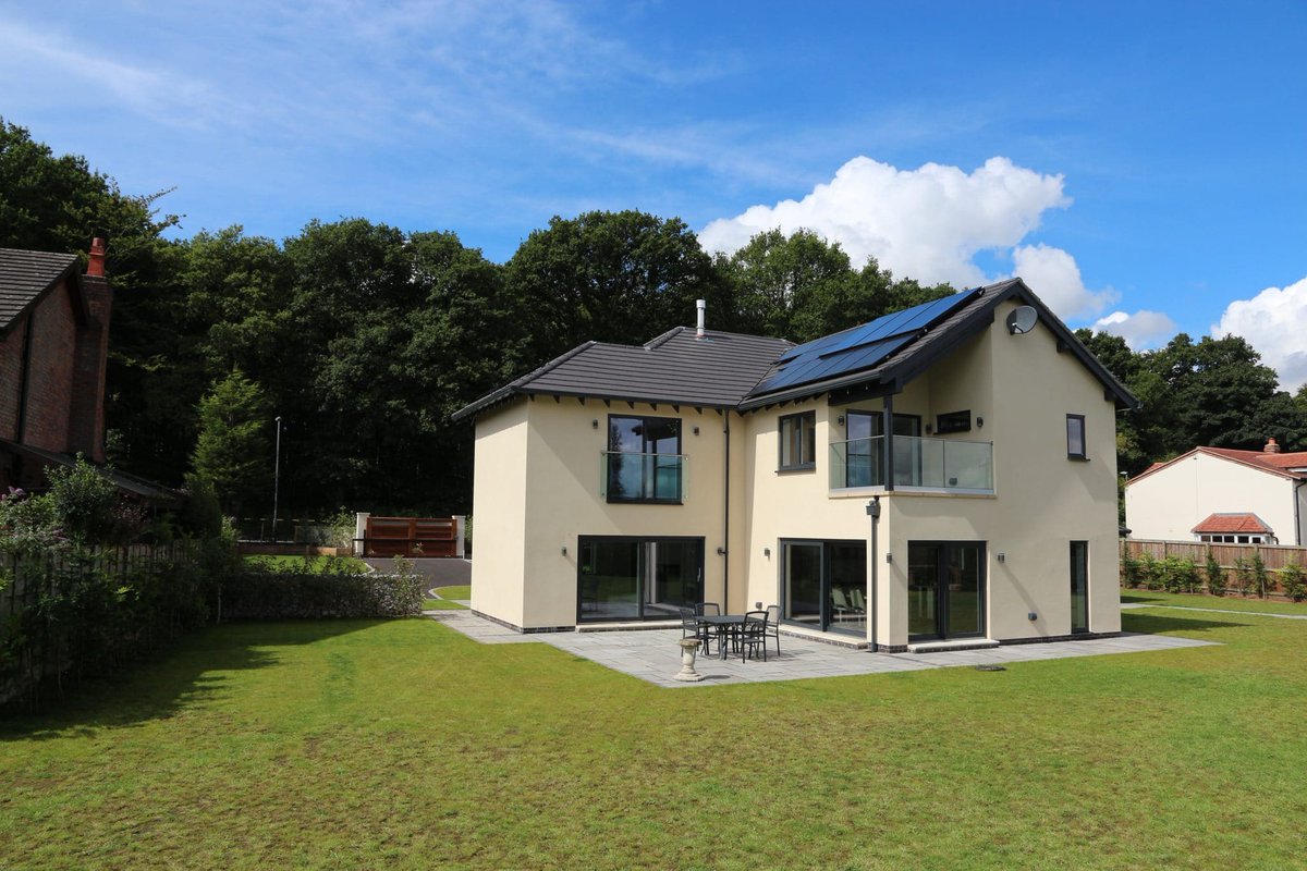 If you dream of building your own home, let us help you turn your dreams into reality. What sort of design would you like? Check out some of our past projects for inspiration
cbhomes.co.uk/blog/?_sft_cat…
#cbhomes #selfbuilding #designinghouses #bespokehomes #sustainablehomes