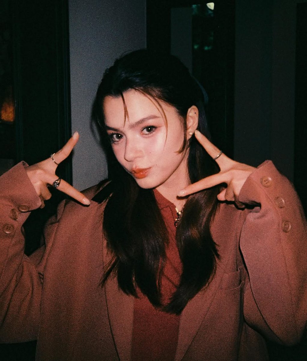 BeckySunshineTH's tweet photo. So beautiful ❤️
Becky via winchattra IG ✨

#beckysangels 
#BeckyArmstrong 
#BeckysPilot
#BeckySunshineTH https://t.co/MEzp1aqMbP