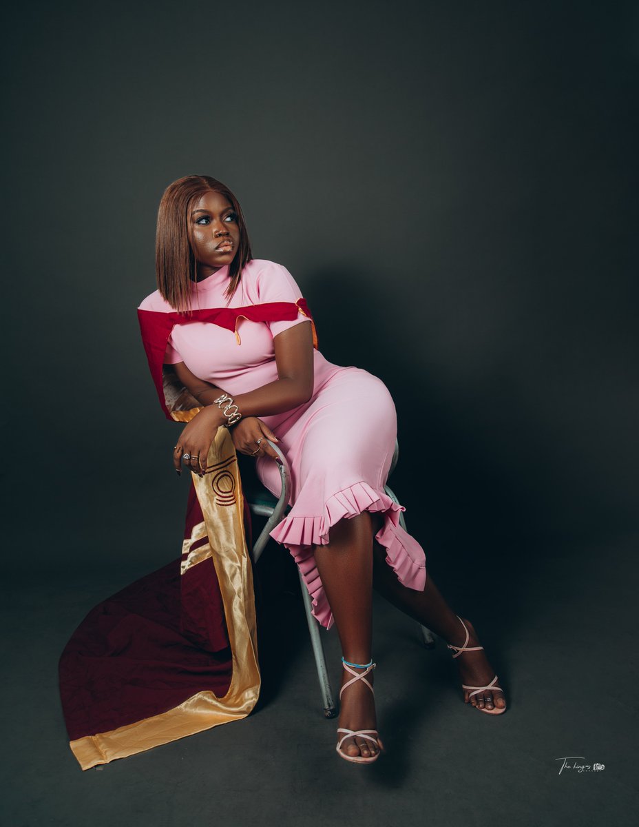 Noor 🌑 tweet media