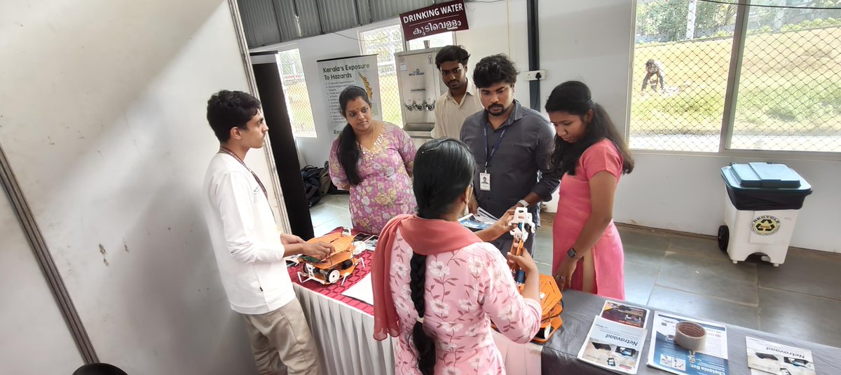 HuLabs2013's tweet photo. 🌟 HuT Labs at SciNQuest '25! 🌟
We are thrilled to have participated in SciNQuest '25, January 10th and 11th, 2025, at the Amritapuri Campus.
#HuTLabs #SciNQuest2025 #Innovation #TechnologyForHumanity #AmritaUniversity #CheloniaRobot #Netravaad #VAHA #ScienceOlympiad https://t.co/ZmAUSgId1a