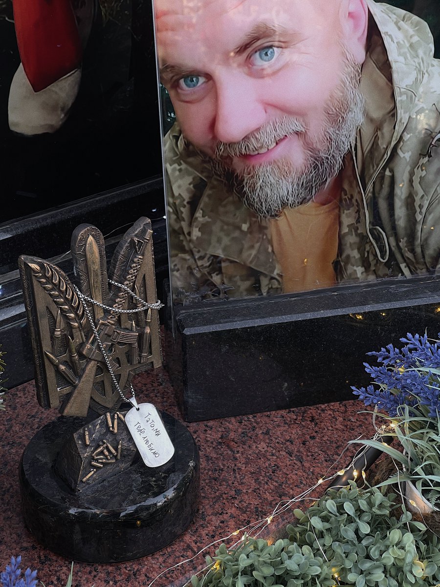 nbspeka's tweet photo. сьогодні була на прийомі в рда. є шанс, що вийде зробити алею памʼяті, але треба поборотися

потрібно зібрати ще 3800 підписів

будь ласка, допоможіть в цьому 

якщо кожен відгукнеться — ми зможемо це зробити. і зможемо вшанувати загиблих 💔

петиція: https://t.co/KXfey8QJFJ