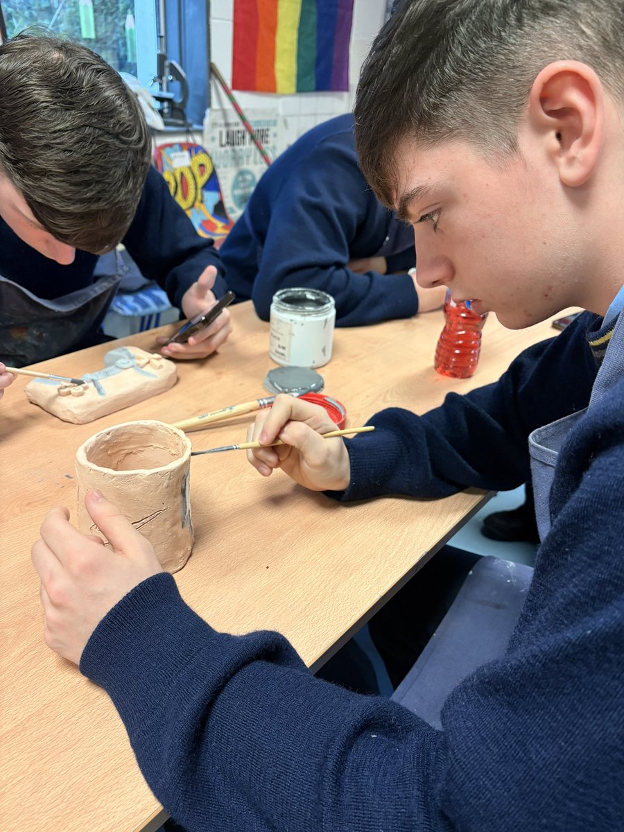 MoyleParkArt's tweet photo. We are so proud of our 5th year LCA group this year - they have put huge effort into their personal identity tasks so far 👏🏻💪✏️

Today they moved onto glazing their pieces - such a motivated, great group to work with! @moylepark 🎨🏺 https://t.co/pca8HnrUar