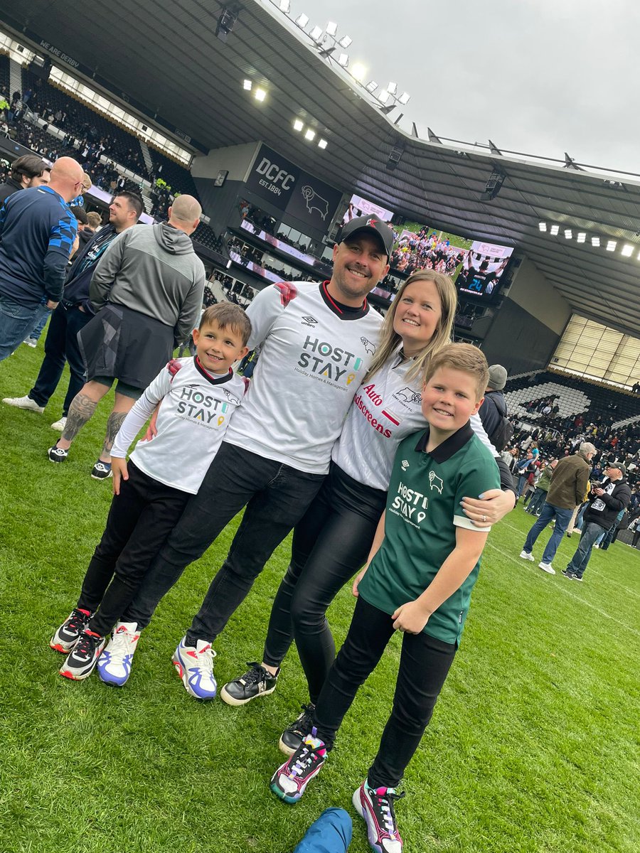 amysutton723's tweet photo. @dcfcofficial #dcfcmatchday https://t.co/ogHfyPP6CN