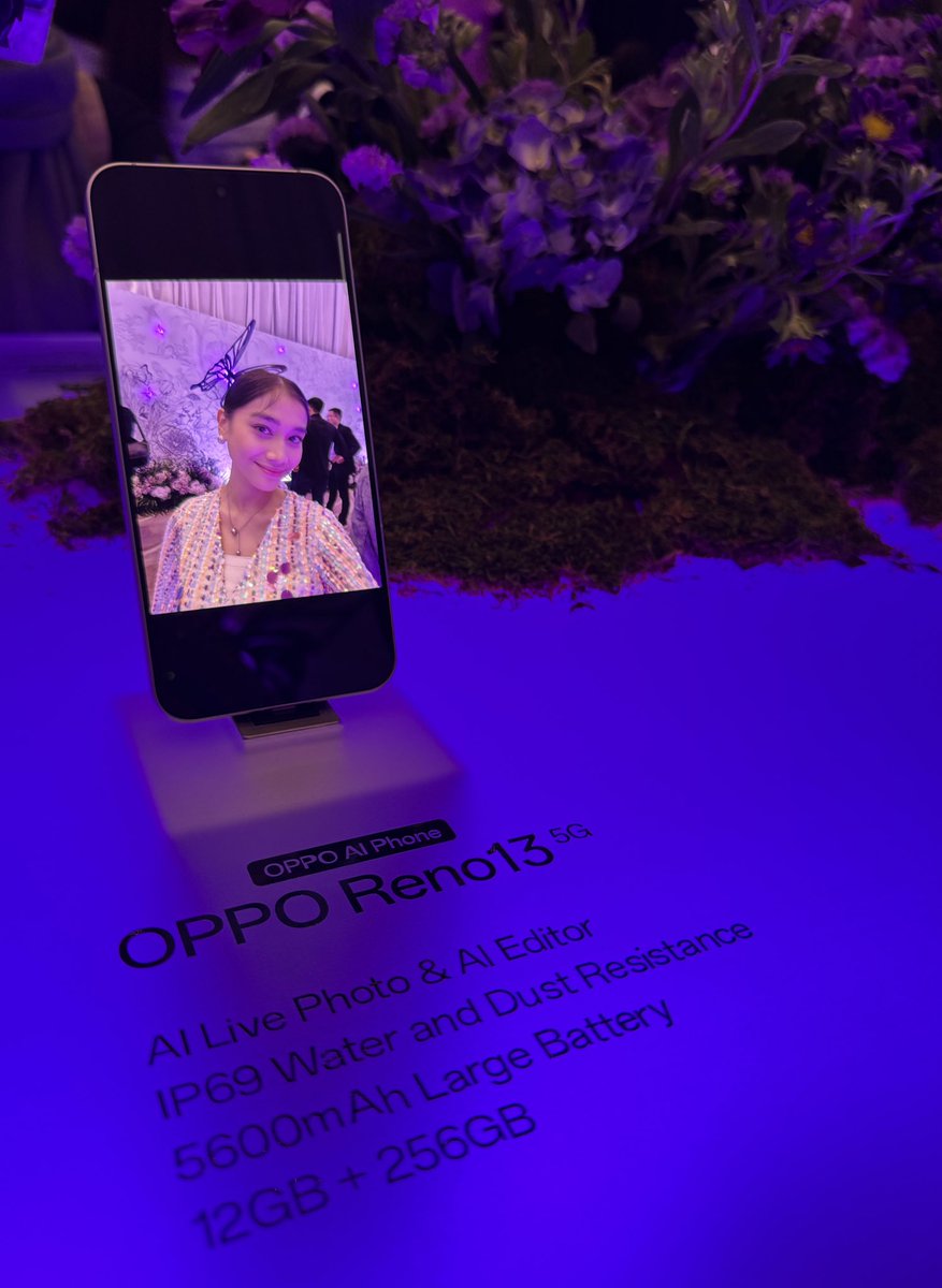 Aya (@ayastrophiile) on Twitter photo Finally, the moment we've been waiting for #OPPOReno13Series is here, Dengan #ButterflyRomanceOnHand siap capture every moment with #ThePerfectFrame 📸
<a href="/OPPOIndonesia/">OPPO Indonesia</a> Finally, the moment we've been waiting for #OPPOReno13Series is here, Dengan #ButterflyRomanceOnHand siap capture every moment with #ThePerfectFrame 📸
<a href="/OPPOIndonesia/">OPPO Indonesia</a>
