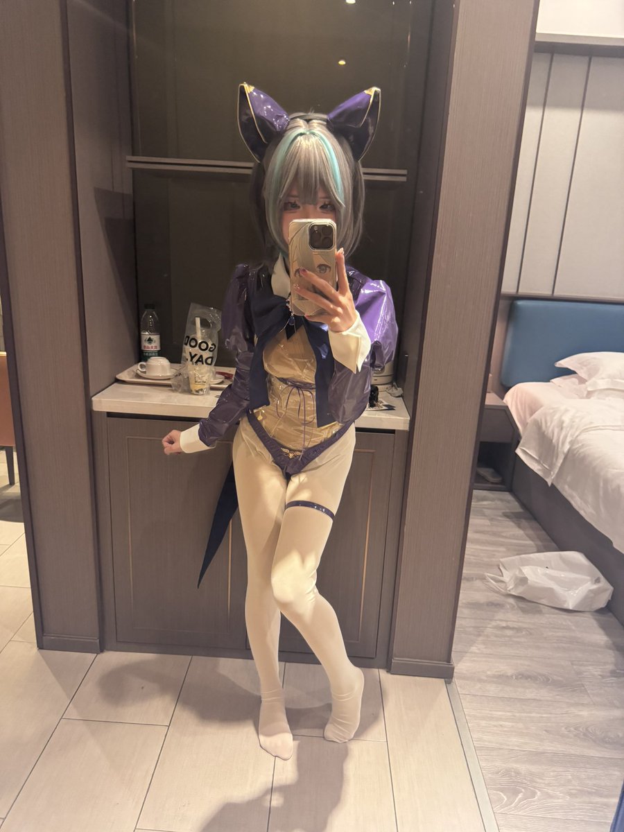 喵～是小柴郡呀！

#coser