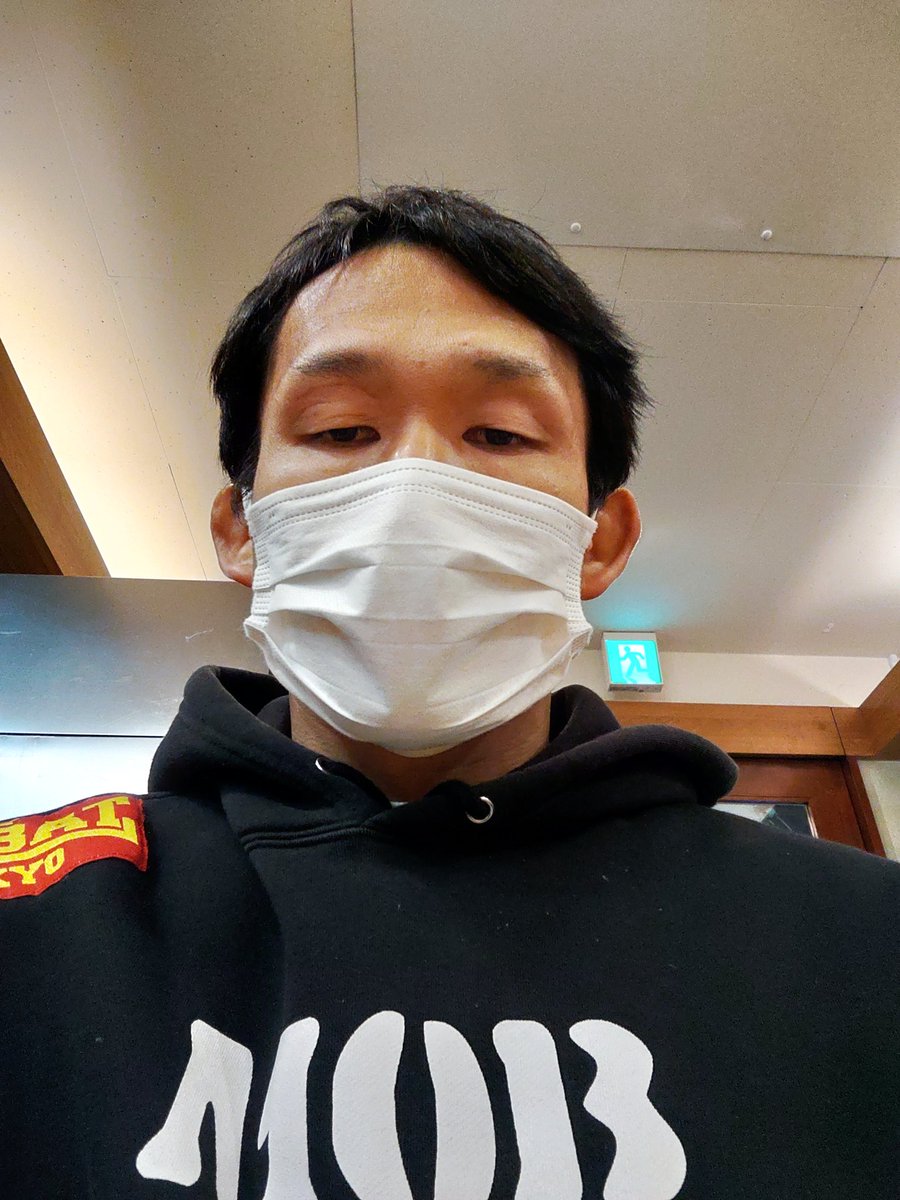 kanino_uragawa's tweet photo. 無類の牛骨好き、恐山ZIN太郎
岩本町付近に駅まで長蛇の列ができていたので辿っていくと、素晴らしい牛骨ラーメソ店に着きました
遠藤社長、御対応ありがとうございます
闘う男の背中は、リング上同等に格好良かった
冗談な事言うなよ!旨過ぎたよ!
#麺ZINさいとう
#秋葉原
#Trifight
#あってり麺 https://t.co/qCALi9pHqd