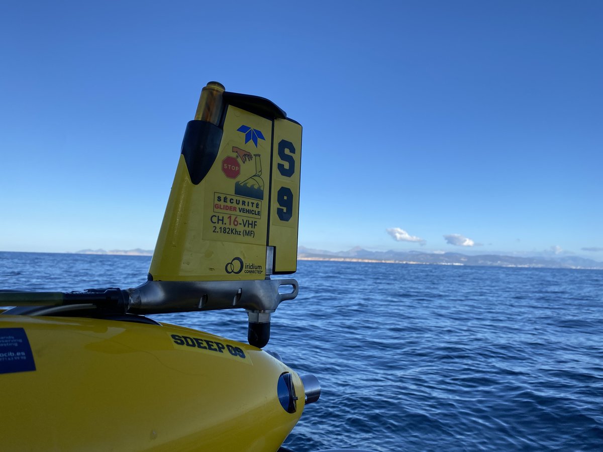 socib_es's tweet photo. 🌟Kicking off 2025 by reflecting on the key highlights of the last 2024 #Glider #CANALES mission🌊
In 35 days, our autonomous drone covered 475 nm, collecting 1,994 profiles
Equipped with FLBBCD, OXY, CTD & PAR sensors, it gathered vital #EOVs #OceanData
#ICTSNews https://t.co/i817uilhCs