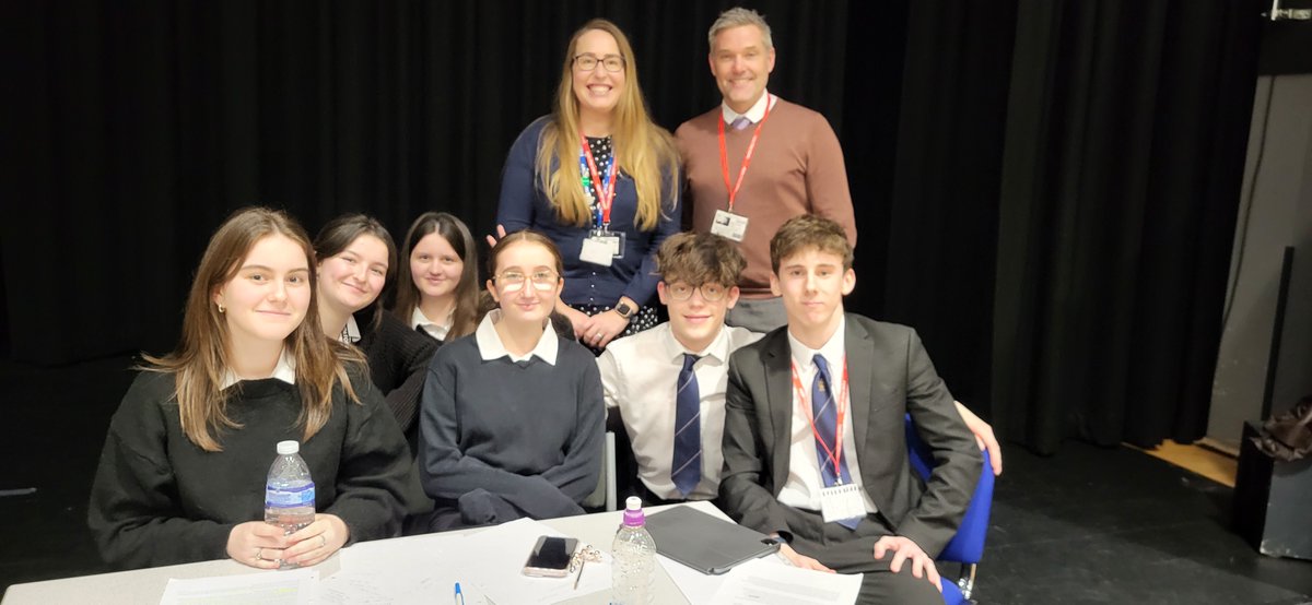EPCH_School's tweet photo. Our Golden Key team delivered an outstanding performance in the ESU Mace debate competition. Although they did not progress to the regional finals, their exceptional skills left a lasting impression.

Congratulations to the team on their remarkable journey!

#theepchsway #ESUMace https://t.co/S6TbV9fLXl