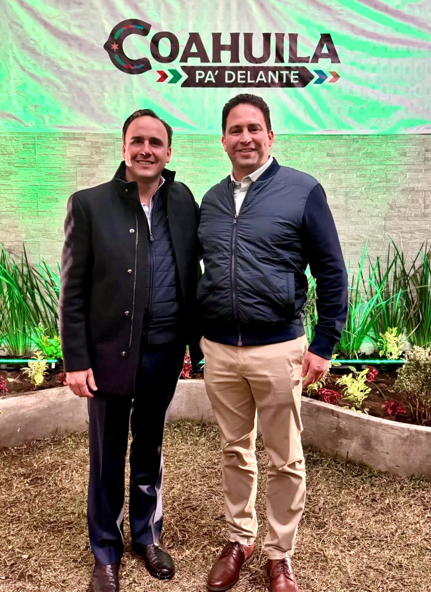 En la #CDMX con mi amigo el Gobernador <a href="/manolojim/">Manolo Jiménez Salinas</a> #PaDelante #PorAmoraSaltillo #APasosdeGigante