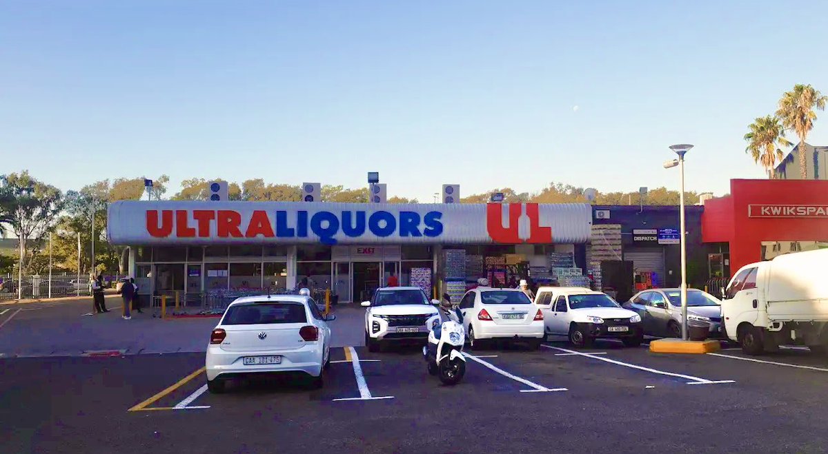 Look out, Green Point, Cape Town, you’re getting a new residential block with over 200 apartments😱

The well-known Spar and Ultra Liquors stores at 122 Main Road, Green Point, have been given notice. They must vacate their premises by the end of July 2025. 

The Berman Brothers