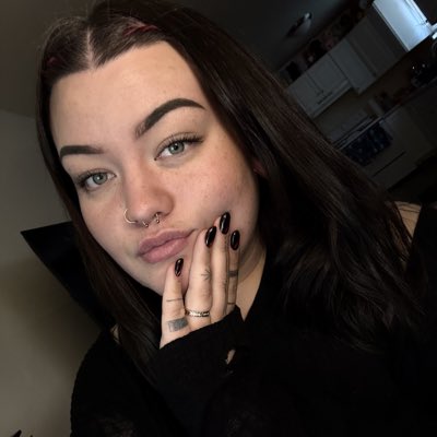 dani tweet media