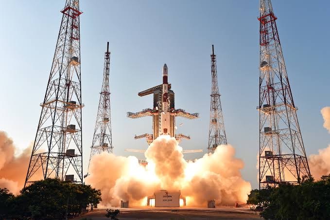 Biharibabu1431's tweet photo. Historic Moment🚀
Kudos to ISRO 👏👏
ISRO successfully docked two satellites in space!
The SpaDeX satellite completed the docking process,
making India the fourth country in the world to achieve this feat.
#ISRO
#Spadex https://t.co/YrG2aU8a6Y