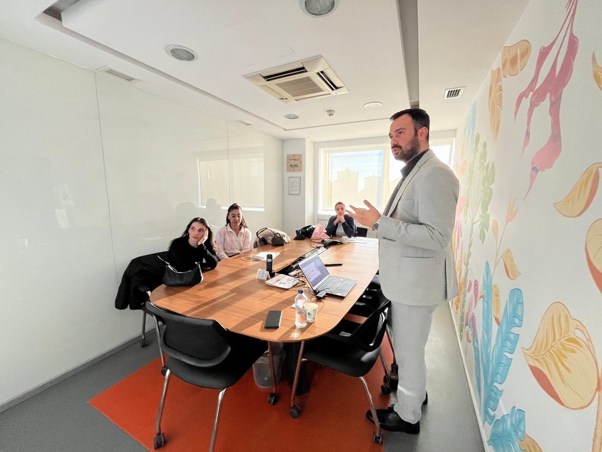KayraGrup's tweet photo. Philips Kişisel Sağlık projemizde eğitim uzmanımız personel eğitim çalışmalarına devam ediyor...
#KayraGrup #Philips #PhilipsTürkiye https://t.co/ttSsdj2hIq