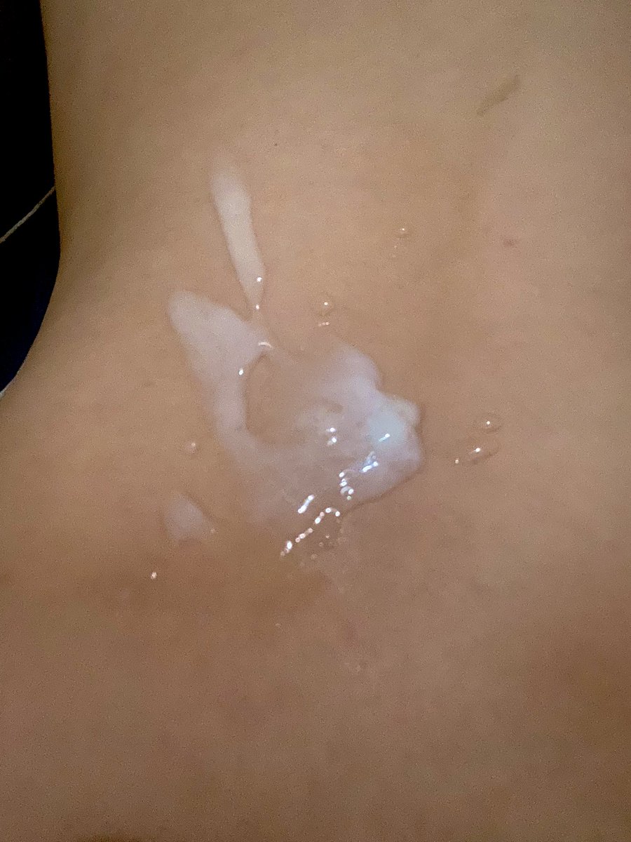 Hiện trường vụ án kẻ xấu bắn 1 lượng chất kì lạ lên lưng nạn nhân sau nhiều lần đâm nạn nhân bằng hung khí 
Nạn nhân chỉ biết rên la và cảm thấy nóng bức 🥵 
Video hiện tại lười edit quá 🥲