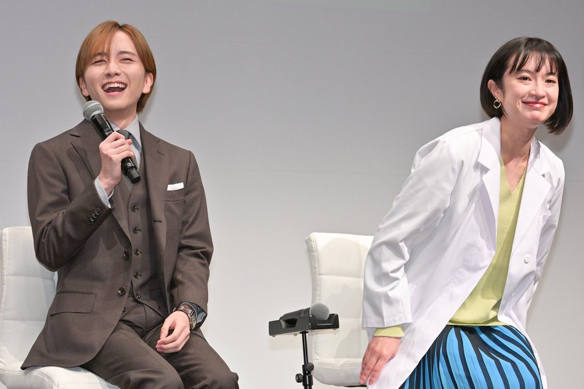 encountofficial's tweet photo. 📸イベント写真📸
ドラマ『秘密～THE TOP SECRET～』制作発表会見が開催🎊

Hey! Say! JUMPの #中島裕翔 さんは、現場でしていた無意識でしていた動きを披露😂

詳細は👇（全9枚）
https://t.co/TFwo8ddWR0
https://t.co/zT0xcoBSCa
https://t.co/ZTKo2vIf8H

#板垣李光人 #中島裕翔 #HeySɑyJUMP #門脇麦 #高橋努 #ドラマ秘密 #カンテレ @himitsu_ktv