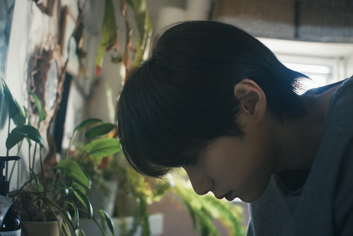 official__INI's tweet photo. [#尾崎匠海]

[INI STUDIO] TAKUMI - 幻想

(https://t.co/TSsbVBx3nf)

人間だれしも
時に誰かにそばにいてほしい。
誰かに寄り添ってほしい。

そんな時にこの曲がみんなの支えてくれる一曲になってくれれば嬉しいです。
是非聴いてください。

Lyrics by OZAKI TAKUMI
Composed by OZAKI TAKUMI
Arranged by SUGAI HIRONORI

#INI #INI_STUDIO
#幻想 #TAKUMI幻想
#OZAKITAKUMI
