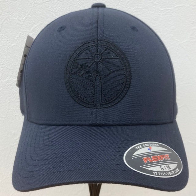 freedom_facto's tweet image. 🧢オリジナル刺繍事例
NAVY×黒刺繍♠️
ボディと刺繍糸がダークカラー同士でも
刺繍ならしっかり存在感を出すことができます👍✨
6277のオーダーはこちら x.gd/JxhhS
Instagram x.gd/SfsPu
#flexfit #WOOLYCOMBED