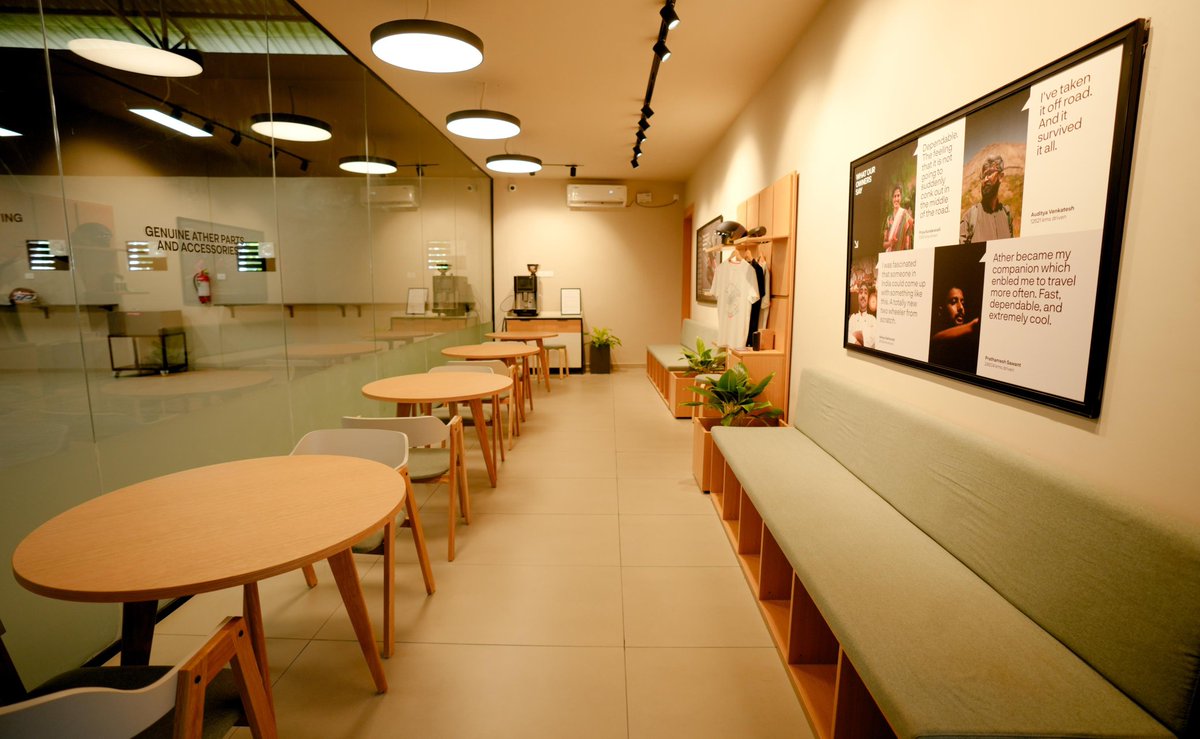 tarunsmehta's tweet photo. The first Ather Gold Service Centre is now live in Trivandrum, built from the ground up to meet our new service centre standards.

Over the last few months, we’ve upgraded more than 25 existing service centres to these new standards. This means better efficiency and an improved overall experience for our customers – with modified workbenches, ExpressCare for 60-minute periodic maintenance, comfortable lounges (with coffee!) while you wait, and more.

Here’s a look at the new Ather Gold Service Centre in Trivandrum!