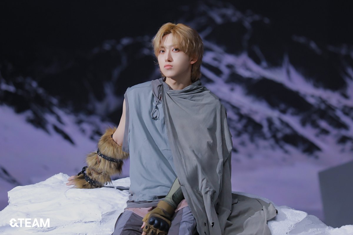 andTEAMofficial's tweet photo. &amp;TEAM 'Deer Hunter' MV Behind Photo

#andTEAM #FUMA 
#Deer_Hunter https://t.co/VT4aPW1rH2