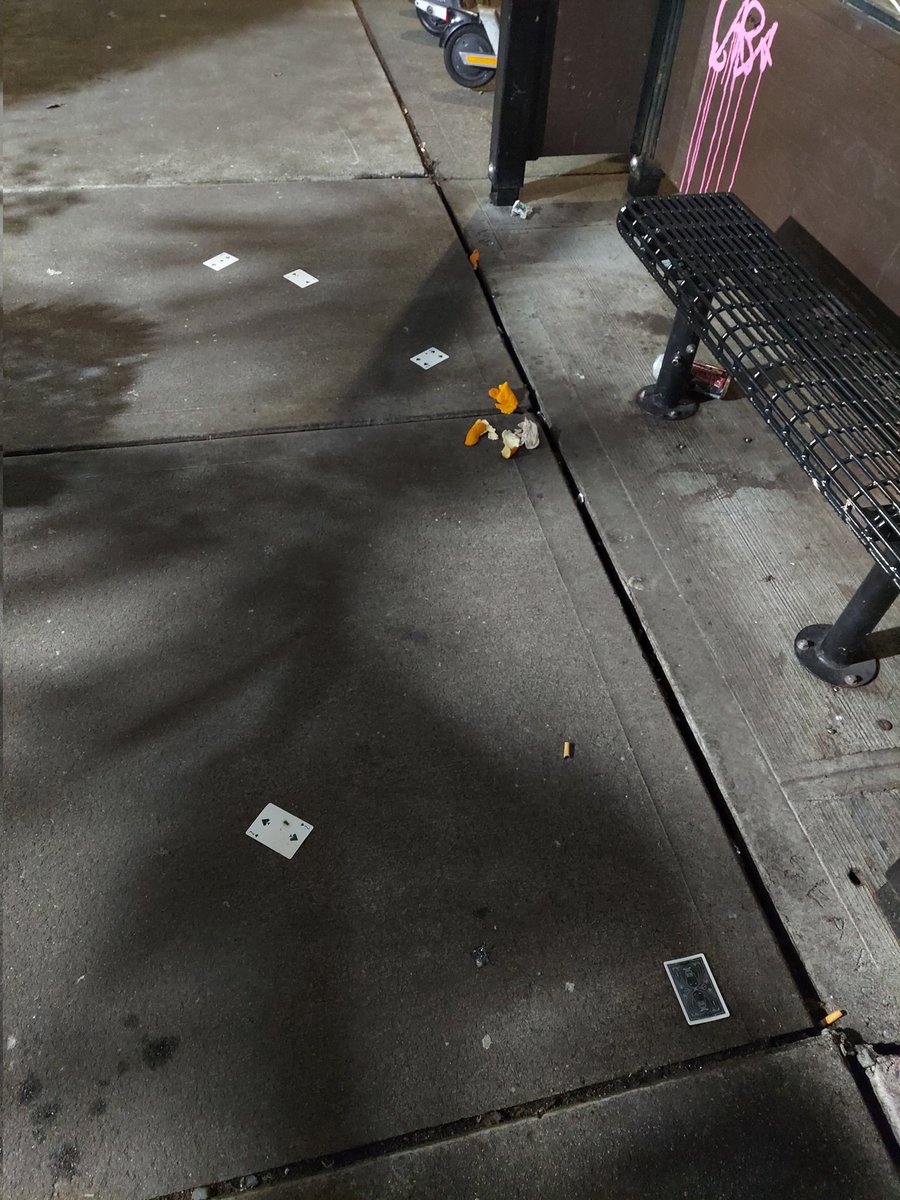 sorrow_824's tweet photo. Losing a run in Balatro https://t.co/MNMdBHPTCG
