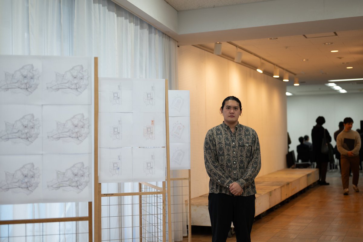 rikky_arch's tweet photo. 先月ですが、修士論文｢陵墓図空間考｣の提出・発表を終えました！陵墓を題材とした絵図や図面を"陵墓図"と呼称し、これまでの考古学や歴史学とは異なる方法によって、普遍的かつ明瞭な概念である空間に立脚した"開かれた"陵墓研究を試みました。 https://t.co/pm9WQC28bW