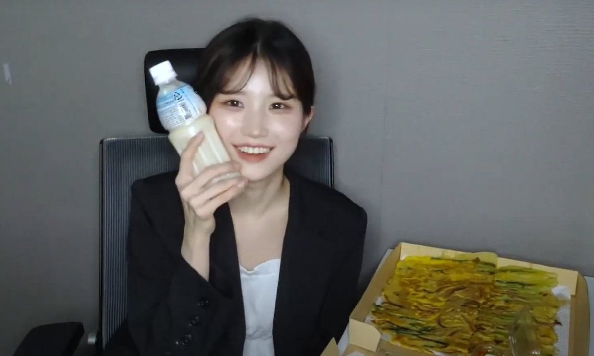 f9lcy_514's tweet photo. 하냥 은근 술 자주 먹네 ㅋㅋㅋㅋㅋ https://t.co/KmKeltaGmI
