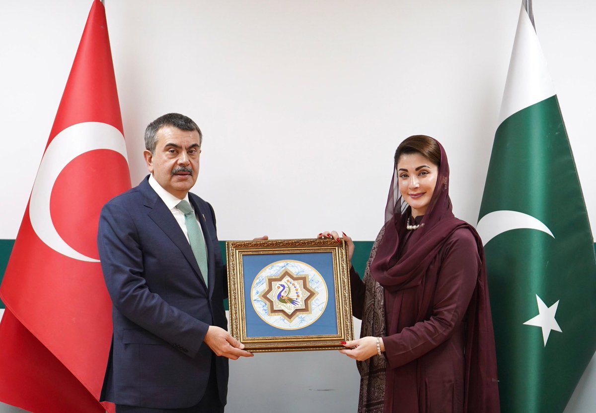 Republic of Türkiye Ministry of National Education (@tcmeb_en) on Twitter photo Minister of National Education <a href="/Yusuf__Tekin/">Yusuf Tekin</a> met with Punjab Province Chief Minister Maryam Nawaz Sharif as part of the Pakistan Program.
News 👉 meb.ai/5yxFTC Minister of National Education <a href="/Yusuf__Tekin/">Yusuf Tekin</a> met with Punjab Province Chief Minister Maryam Nawaz Sharif as part of the Pakistan Program.
News 👉 meb.ai/5yxFTC