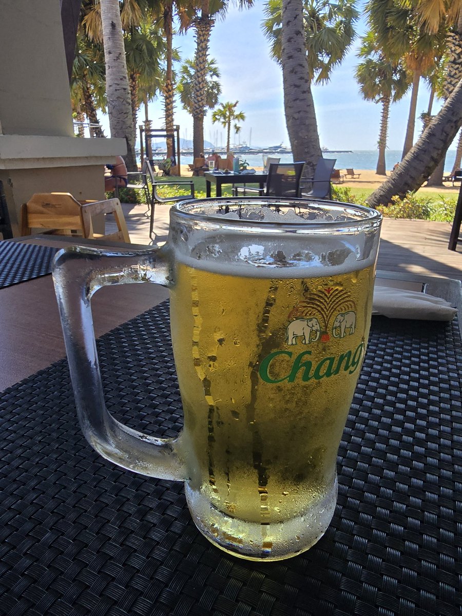 Сегодня всемирный день НИЧЕГО!
Можно просто сидеть и ничего не делать. Собственно этим и занимаюсь)