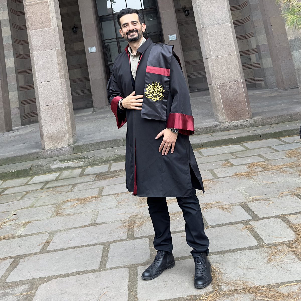 dogan_caner's tweet image. Defended my Master's thesis on Sign Language Recognition. Proud to contribute to technological solutions for the deaf community. 👨🏻🎓
#deaf #signlanguage #signlanguagerecognition #ArtificialInteligence