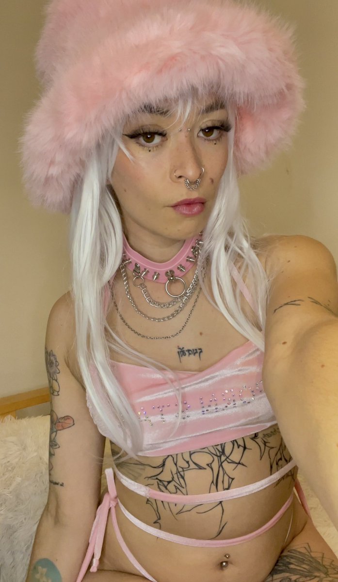 Wildplantt's tweet photo. new set @ your fav place bebé💘 https://t.co/Uunf1n157e https://t.co/UdKv2T2exW
