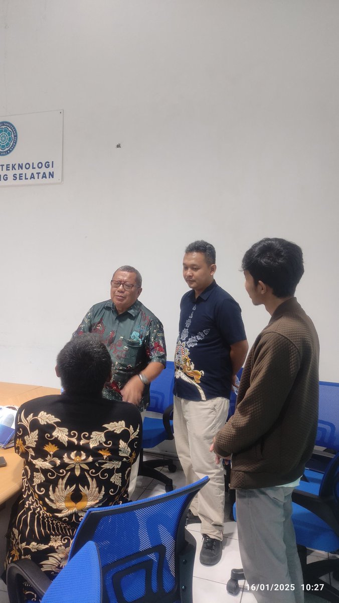 Papan (Necromancer Bare Metal) Berjalan tweet media