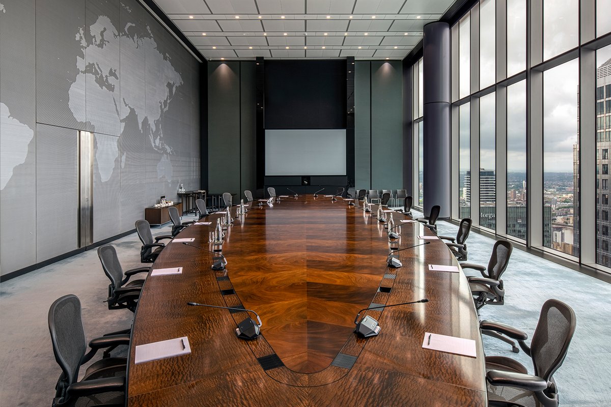 We recently had a chance to revisit one of the biggest, most complicated projects our workshop ever created. ⁠Designed by @fosterandpartners for the UK headquarters of @hsbc_uk in Canary Wharf. See more images of this incredible 15m boardroom table here: opmfurniture.co.uk/en/projects/hs…