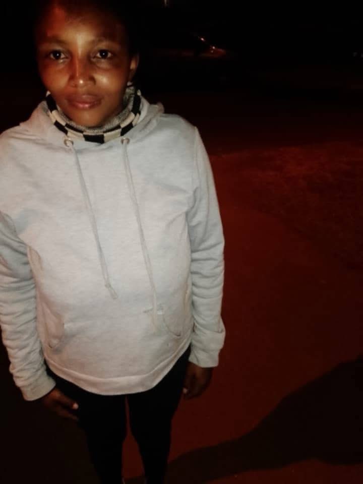 MbazimaThomason's tweet image. this is Monosi Dibuseng Makhanya mabote from ext9 protea glen. She disappeared on the 7th of Jan 2025, she left 4 kids all by themselves. One is  11 of age last born is 3 pls help us to find her the kids are suffering they need she left them without 060 671 7070/065 736 1229