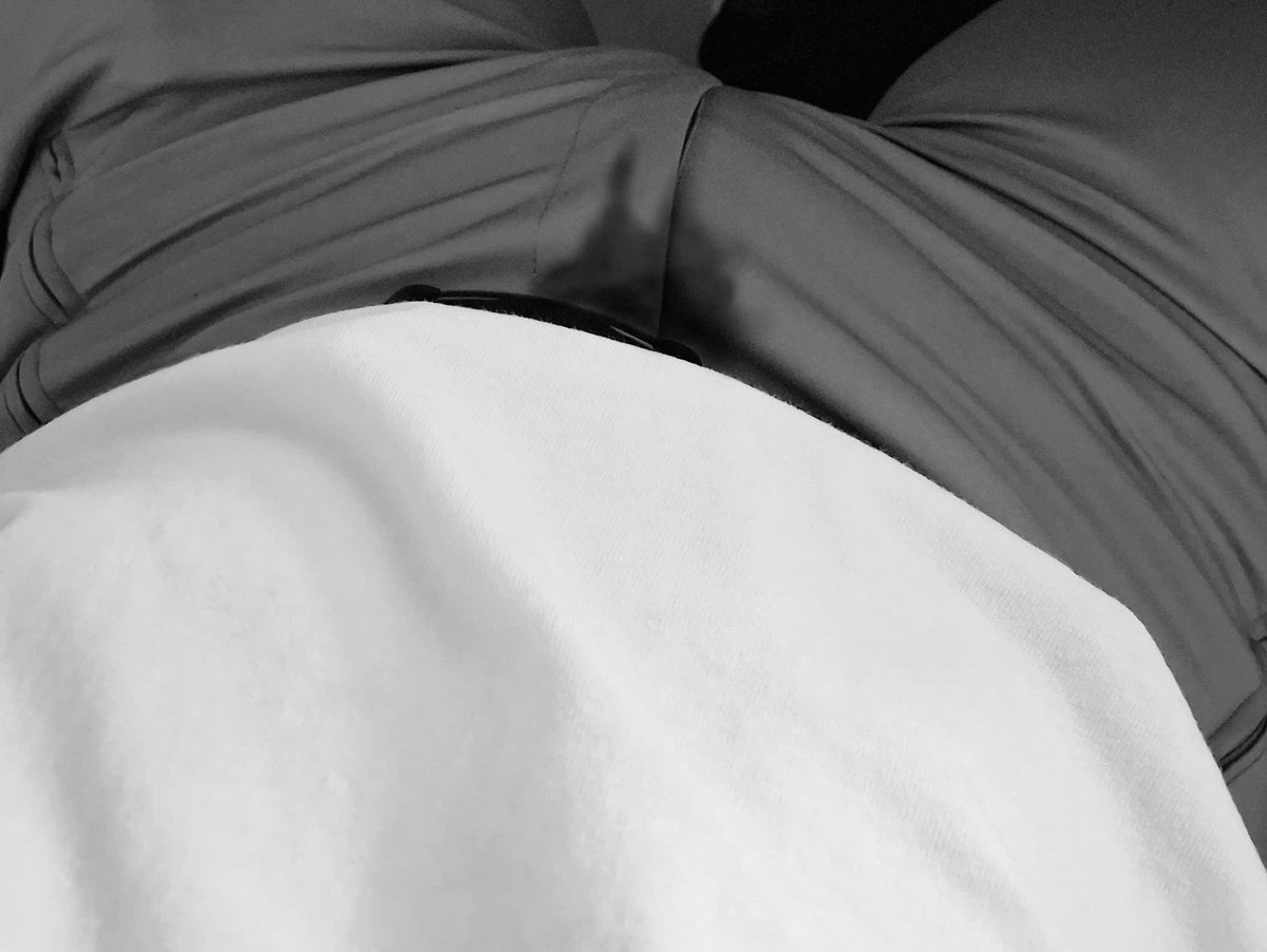 Hmm_Anotherme's tweet photo. and it felt so good 💦
#gaybulge #bulge #gayoffice https://t.co/kbN8wuJ6wJ