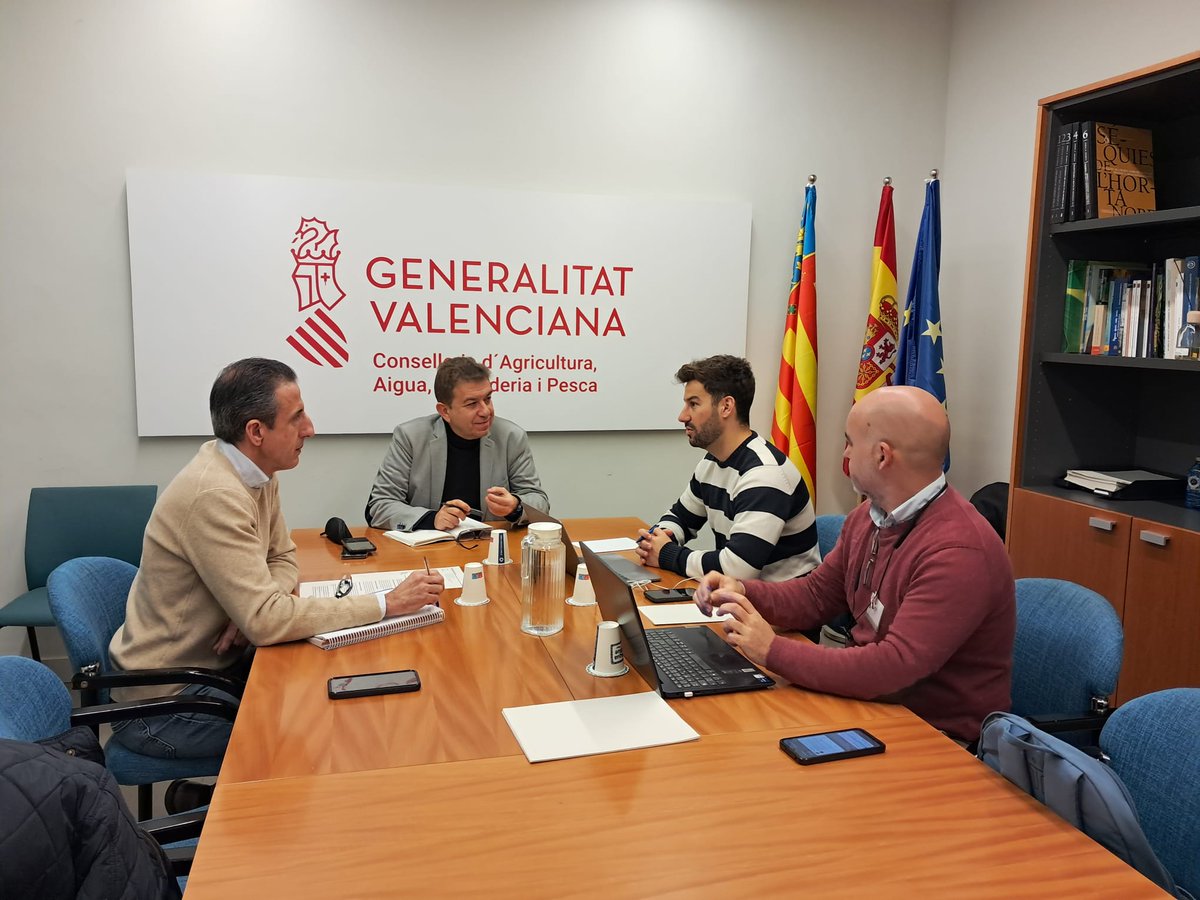 GVA Agricultura, Agua, Ganadería y Pesca (@gvaagricultura) on Twitter photo 🥡<a href="/GVAagricultura/">GVA Agricultura, Agua, Ganadería y Pesca</a> El DG de Industria y Cadena Alimentaria <a href="/ernesfp/">Ernesto Fernandez</a> se reúne con representantes de <a href="/naria_digital/">naria.</a> para colaborar con ellos en materia de desperdicio alimentario y para la inclusión social de las personas que reciben esta ayuda alimentaria. 🥡<a href="/GVAagricultura/">GVA Agricultura, Agua, Ganadería y Pesca</a> El DG de Industria y Cadena Alimentaria <a href="/ernesfp/">Ernesto Fernandez</a> se reúne con representantes de <a href="/naria_digital/">naria.</a> para colaborar con ellos en materia de desperdicio alimentario y para la inclusión social de las personas que reciben esta ayuda alimentaria.