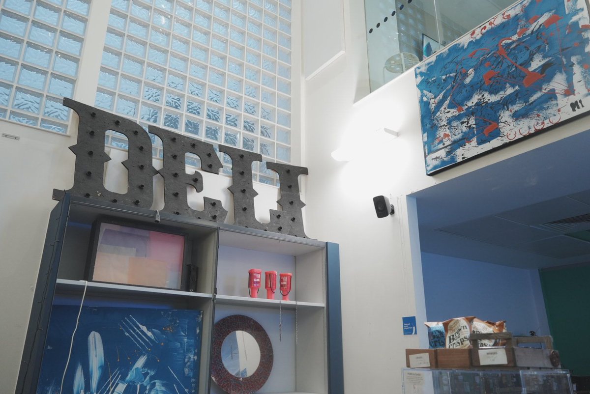 Need a friendly, affordable, and artsy space to host your event? Let us welcome you to the Theatre Deli bar! Contact bar@theatredeli.co.uk for more info! ☕️🍺🥃