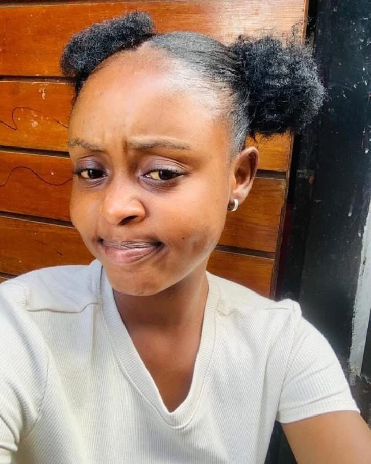 MbazimaThomason's tweet image. Please help us find Nathacia Mphanya from Orange Farm Ext 4 Stratford. She was last seen 14th January 2025 after receiving her matric results and she was wearing Grey jean and purple jersey. If you know her whereabouts  please contact her mother on 0679532488 or 
    0766993810