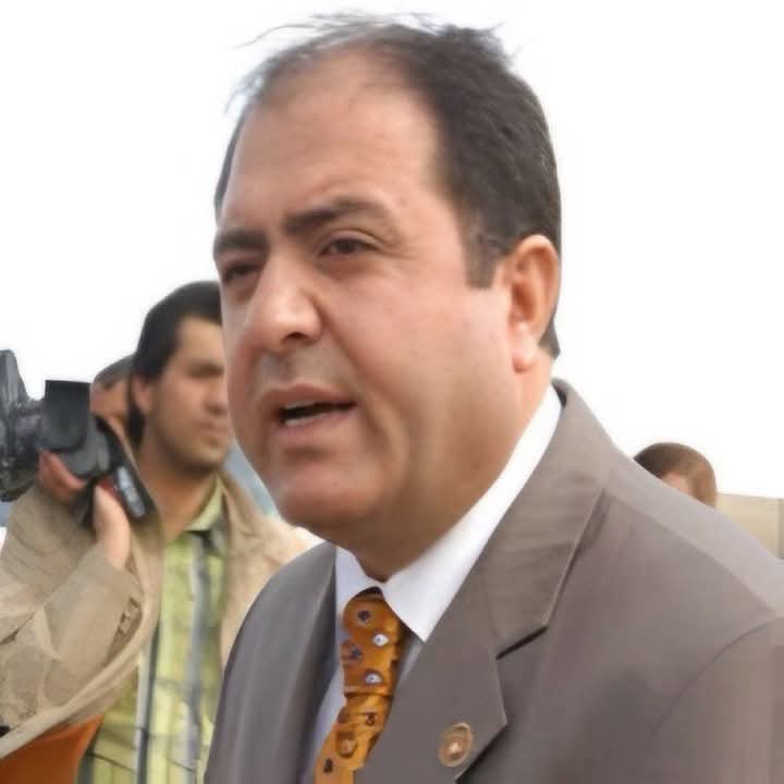 Teğmenlerimize destek paylaşımı yaptığı için açığa alınan ve bu hafta ifadesi alınan Antalya Cumhuriyet Savcısı Mehmet Çağlayan hak ve hukuku savunmuştur. 
Cesur savcı Mehmet Çaglayan yalnız değildir🌺❤️🌺❤️