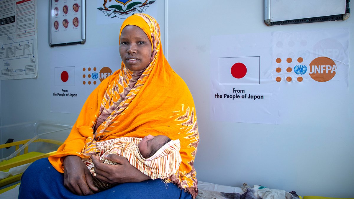 UNFPA_SOMALIA's tweet photo. In Somalia, UNFPA's Mobile Maternity Clinics are transforming maternal healthcare, bringing life-saving services to women like Iqra in remote areas. Thanks to continued support, including from @JapanGov, safe births are now a reality. Read more: https://t.co/z6ctWnbHx5 https://t.co/3uEVnZvPzr