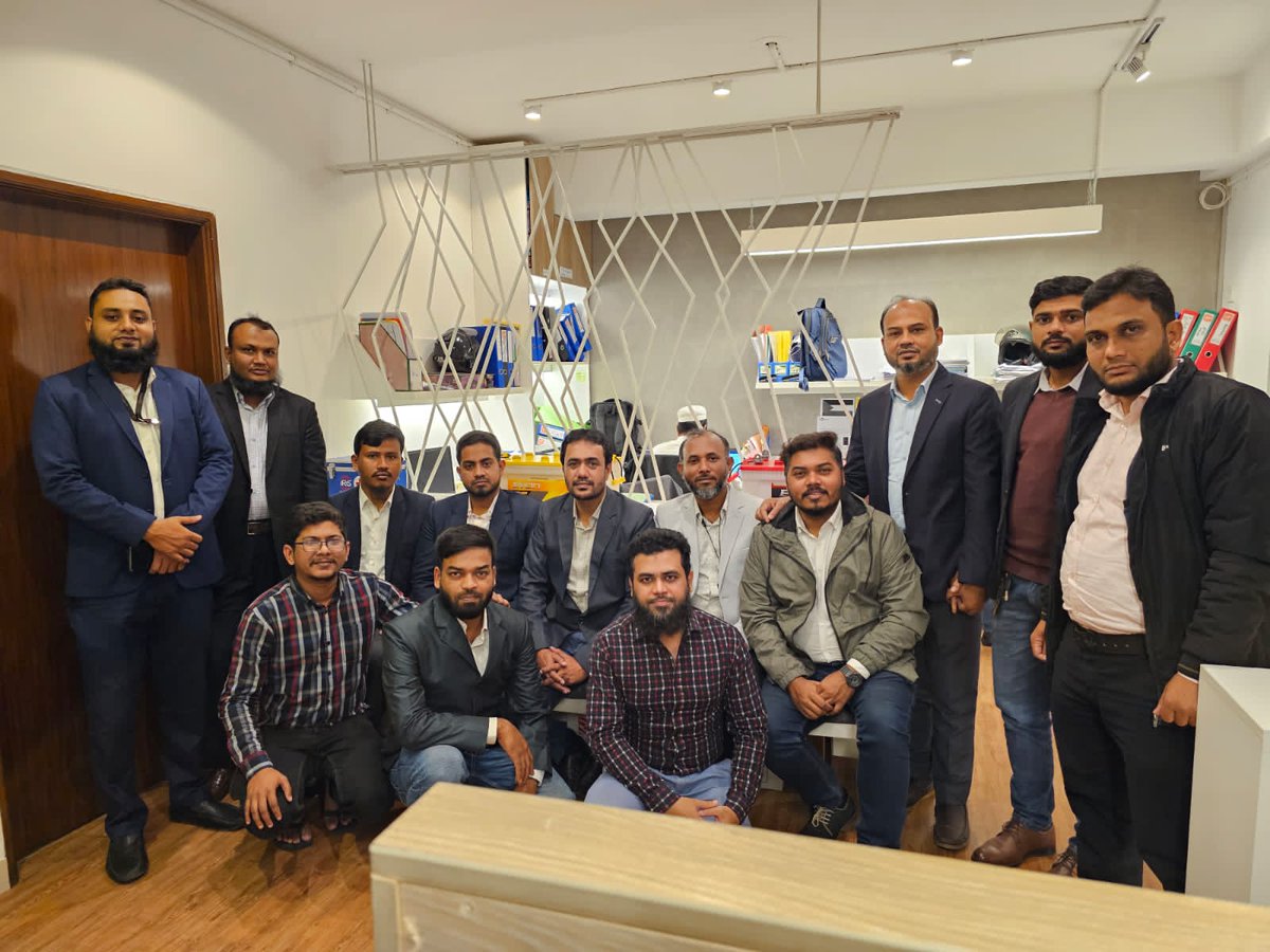 rafi00078's tweet photo. Evon Battery
S&amp;M Team at HO, Niketon,Gulshan, Dhaka https://t.co/rCZfGUSeUF