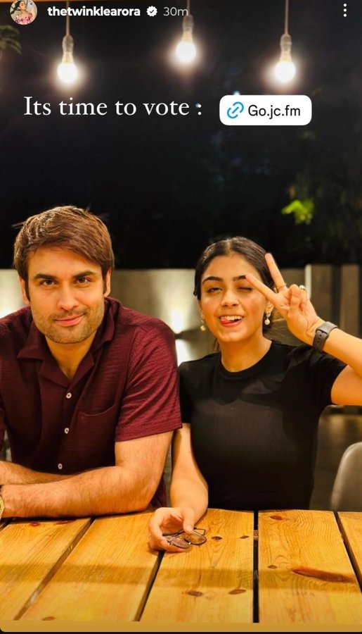 #Latest:-

Miss #GouriNagori, Gorgeous #TwinkleArora❤ , MR #vishalkotian and Miss #CharulMalik Make a Vote Appeal for MR <a href="/VivianDsena01/">Vivian Dsena</a>.

WE ARE SO GRATEFUL FOR YOUR KIND SUPPORT

#VivianDsena #VoteForVivian #BiggBoss18 #VivianIsTheBoss 
@ColorsTV <a href="/EndemolShineIND/">Endemol Shine India</a> <a href="/OrmaxMedia/">Ormax Media</a>